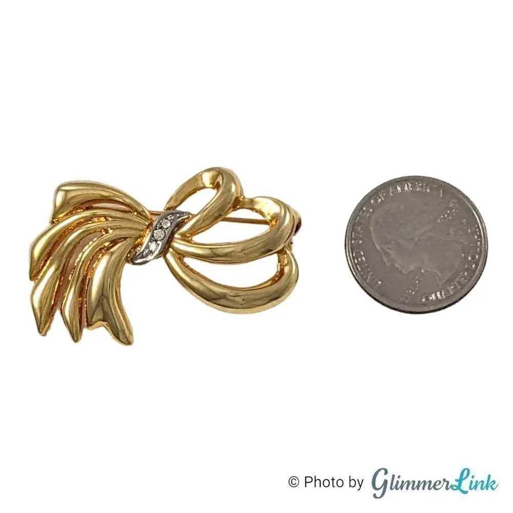 Vintage Gloria Vanderbilt Rhinestone Bow Brooch Gold Tone